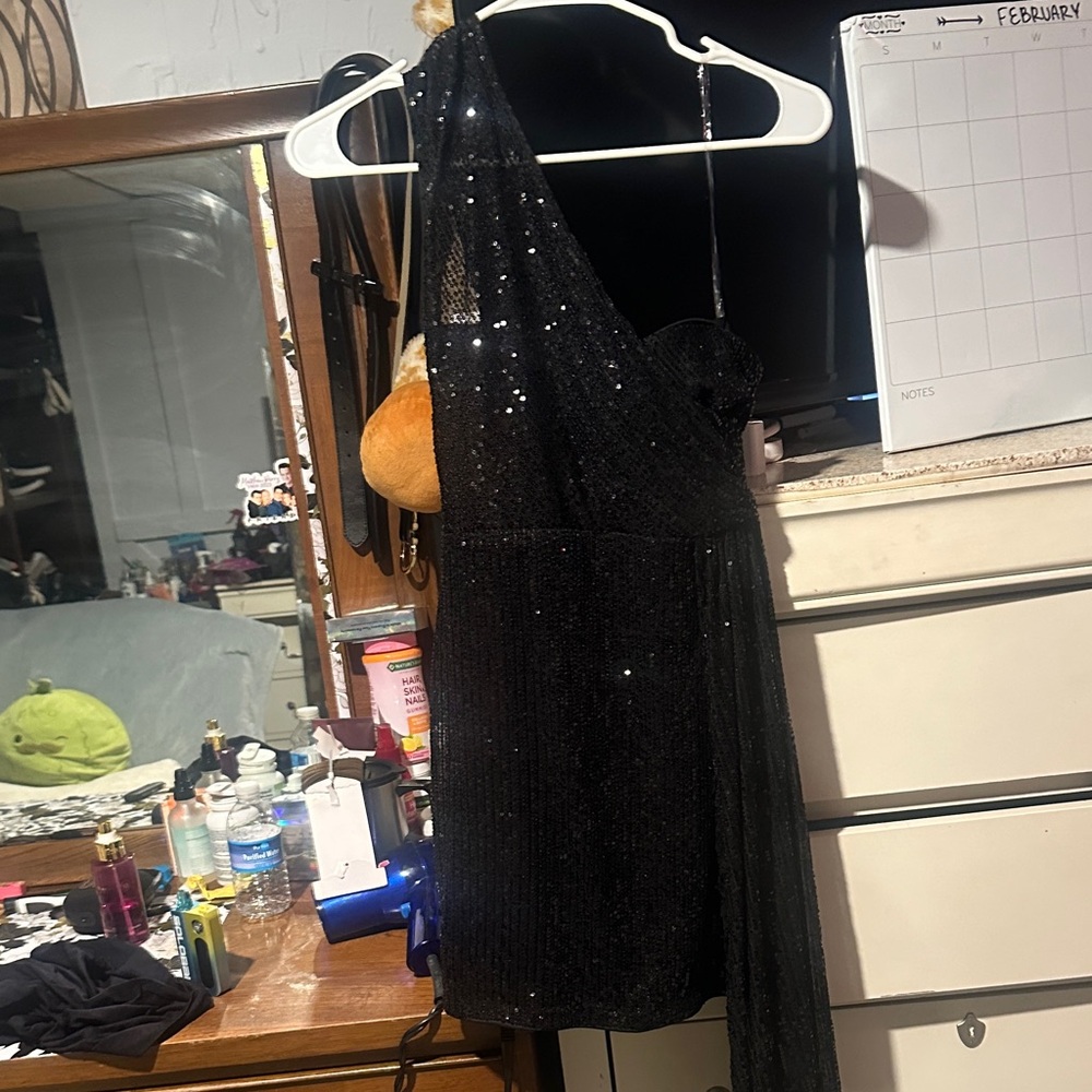Elegant Black One Shoulder Dress